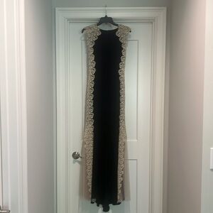 Xscape Black Evening Gown Size 4